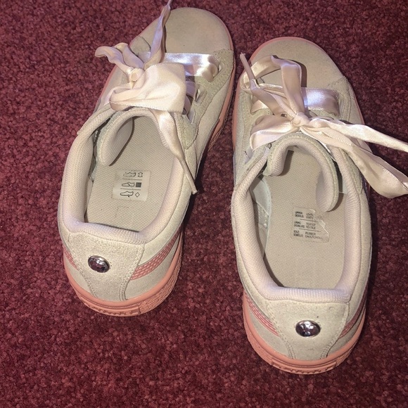 Puma Shoes - Picture 4 of 6